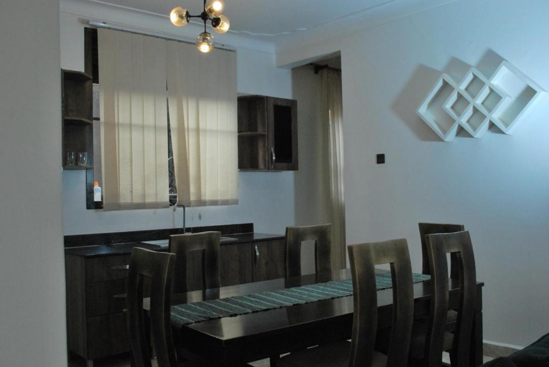 Jacuzzi City Home Kampala Exterior photo
