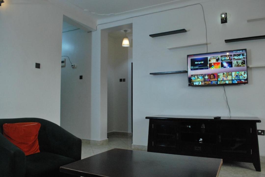 Jacuzzi City Home Kampala Exterior photo