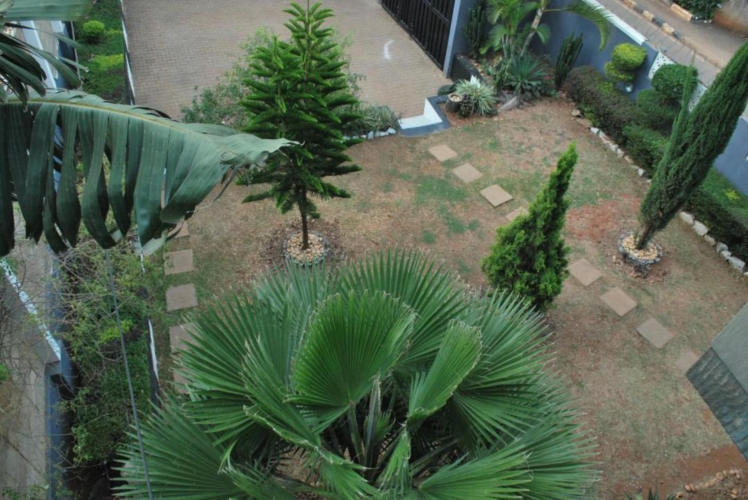 Jacuzzi City Home Kampala Exterior photo