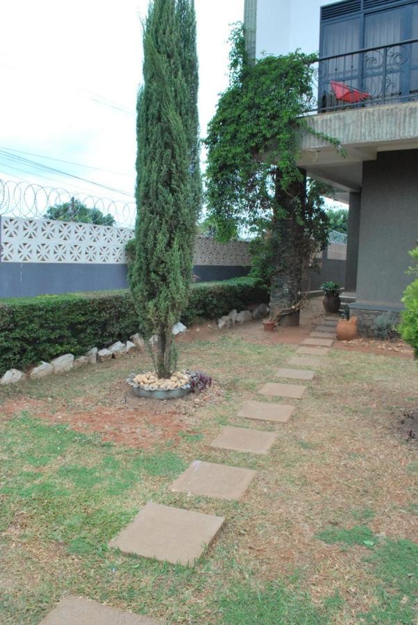 Jacuzzi City Home Kampala Exterior photo