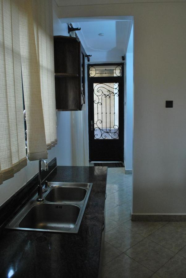 Jacuzzi City Home Kampala Exterior photo